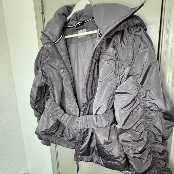 NWT — FREE PEOPLE FP Movement - Lift Love Jacket - Picture 5 of 16